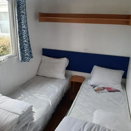 Escapade Aux Peupliers Campsite Vironchaux